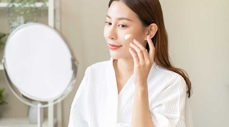 Các bước trang điểm có kem chống nắng tại nhà hiệu quả