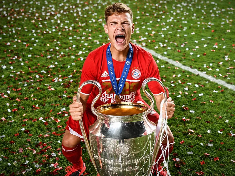 Joshua Kimmich sở hữu nhiều Bundesliga, DFB-Pokal và Champions League trong giai đoạn thành công cùng Bayern Munich.